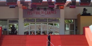 Advertising Executives in Cannes Discuss AI With Curiosity and Inexperience